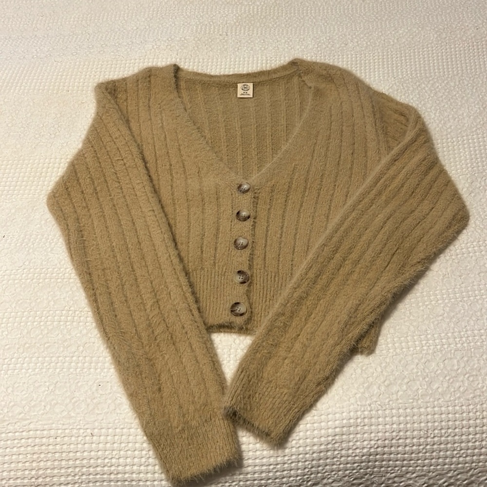 Urban outfitters sweater M